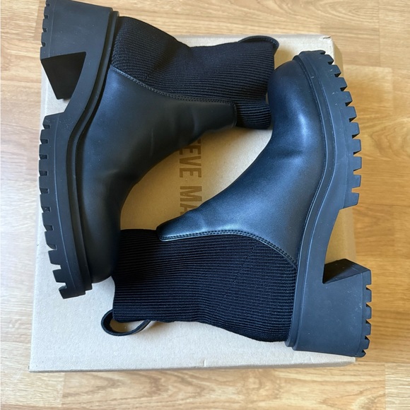 Steve Madden Black Chunky Heel Ankle Boots- Holley - Picture 6 of 8